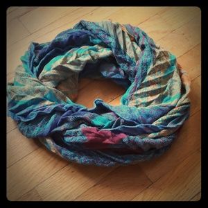 NWOT Beautiful Multi Colored Infinity Scarf